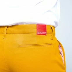 1083 CHINO AJUSTE 163 Coton Bio Filidenim Flex Uni Moutarde Homme 13 1083 CHINO AJUSTE 163 Coton Bio Filidenim Flex Uni Moutarde Homme -1083 boutique 163 moutarde dos detail 1