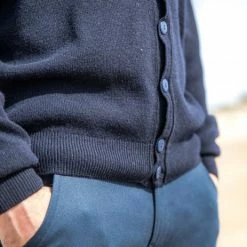 1083 CARDIGAN 718 VOLONTAIRE Laine Recyclee Bleu Homme 15 1083 CARDIGAN 718 VOLONTAIRE Laine Recyclee Bleu Homme -1083 boutique pe 21 163marine 929maxvincent cardigan volontaire 13