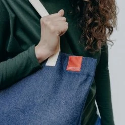 1083 CABAS 850 MME CHOUETTE LES HIRONDELLES Surcycle Bleu Unisexe 11 1083 CABAS 850 MME CHOUETTE LES HIRONDELLES Surcycle Bleu Unisexe -1083 boutique web les hirondelles x 1083 cabas chouette denim credit elisemorgan 151